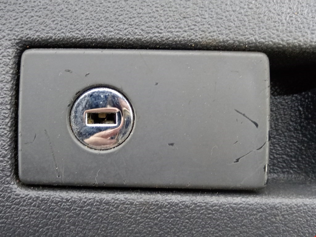 Торпедо VOLKSWAGEN Touran 2003-2010