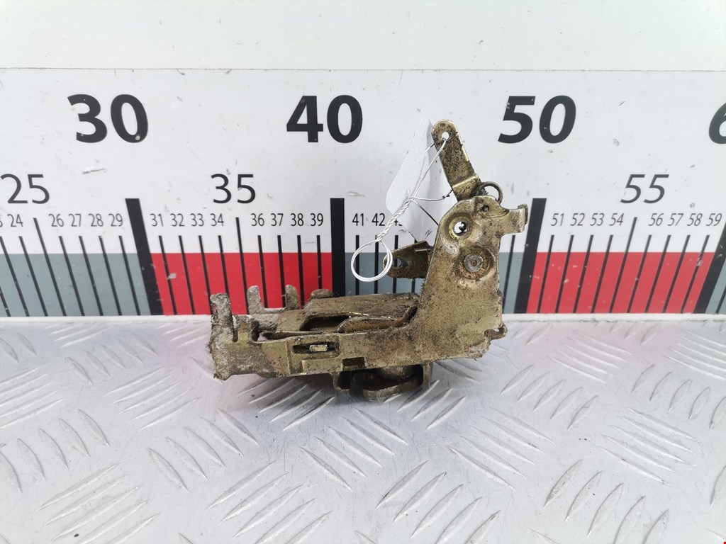 Замок двери передней правой VOLKSWAGEN LT 1975-1996