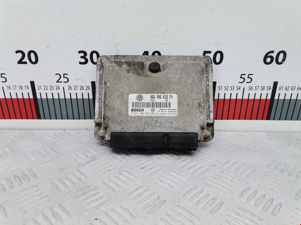 Блок управления двигателя (ЭБУ) SKODA Octavia A4 1U- 1997-2010