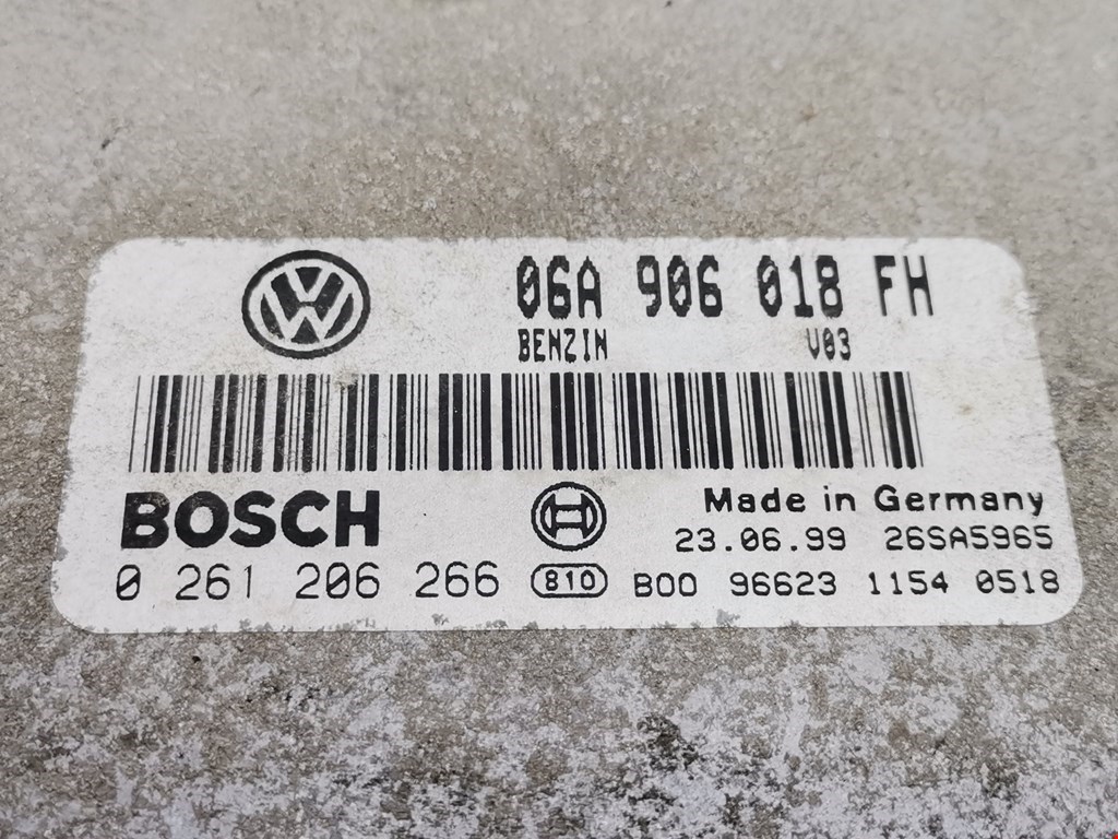 Блок управления двигателя (ЭБУ) SKODA Octavia A4 1U- 1997-2010