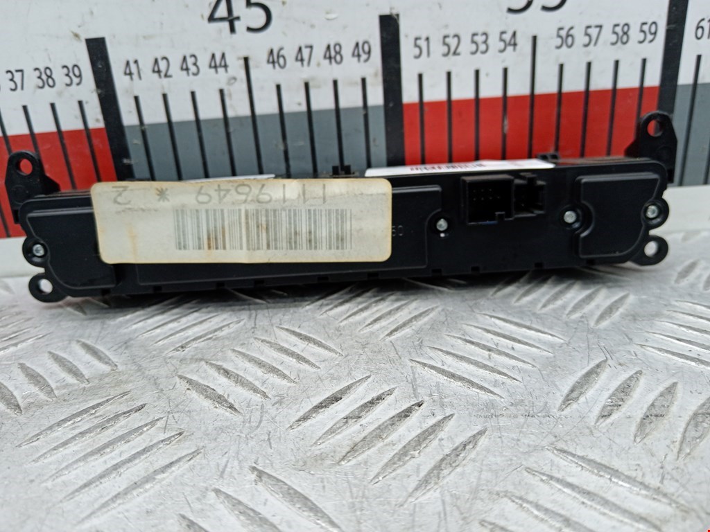 Кнопка аварийной сигнализации (аварийки) MERCEDES-BENZ R-Class W251 2005-2017