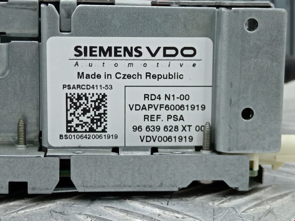 Магнитола PEUGEOT 207 2006-2015