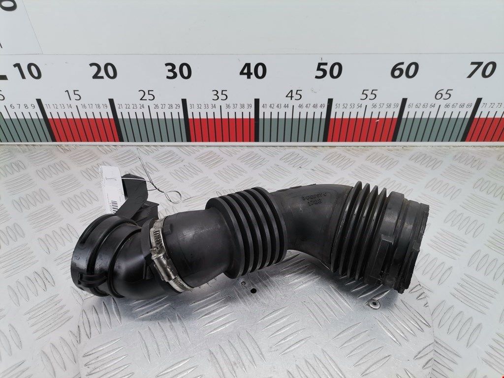 Патрубок воздушного фильтра RENAULT Scenic II 2003-2010