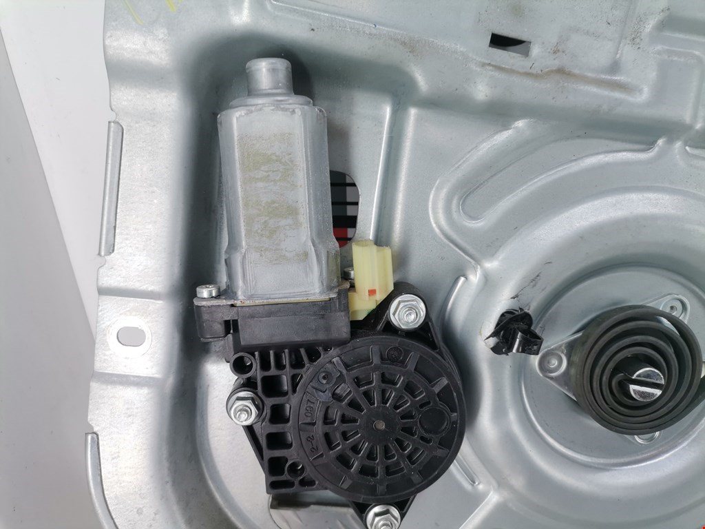 Стеклоподъемник задний правый HYUNDAI Tucson l 2004-2010