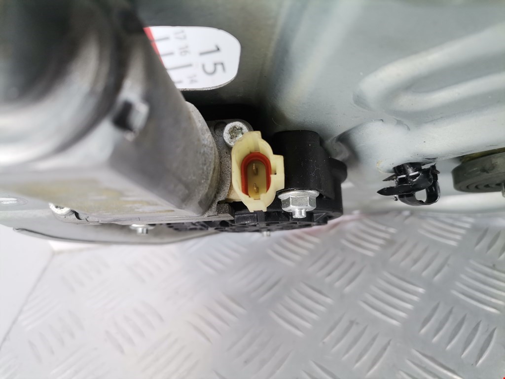 Стеклоподъемник задний правый HYUNDAI Tucson l 2004-2010