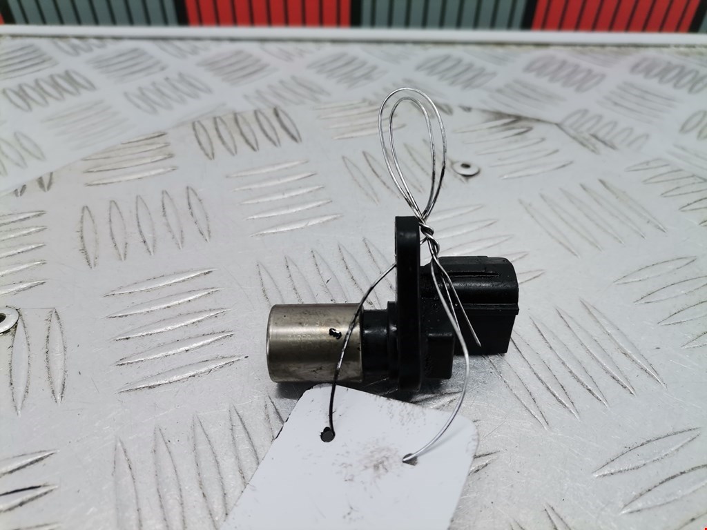 Датчик положения коленвала TOYOTA Avensis 2003-2008