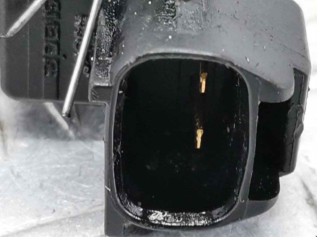 Датчик положения коленвала TOYOTA Avensis 2003-2008