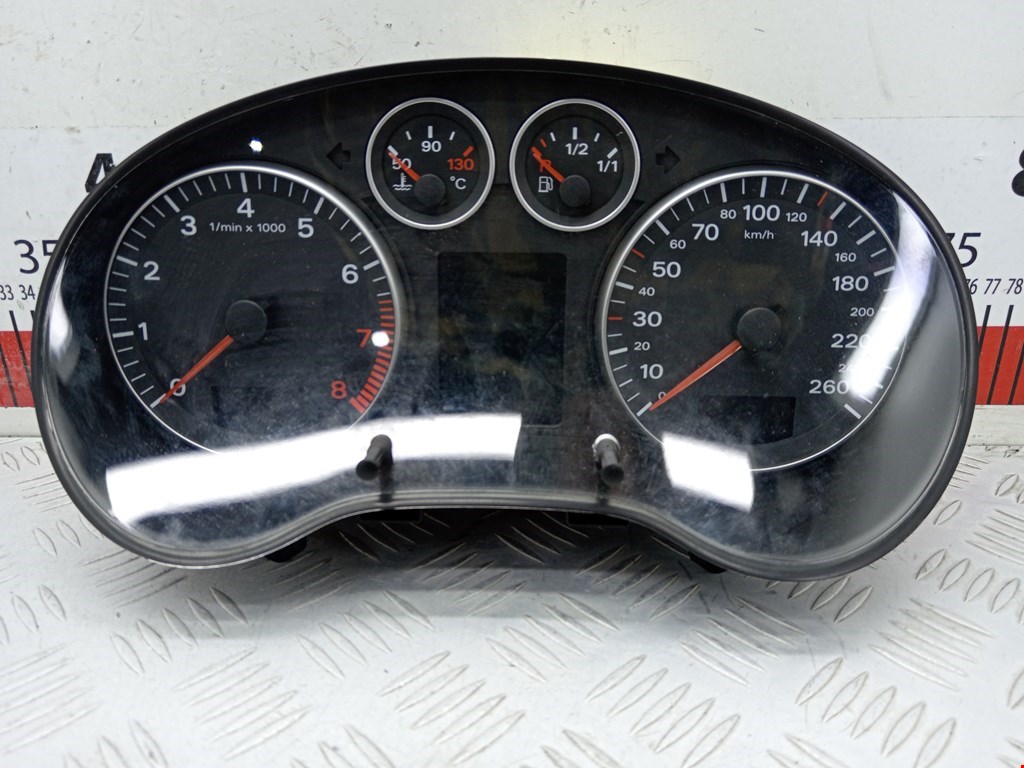 Панель приборов (щиток) AUDI A3 8P 2003-2013