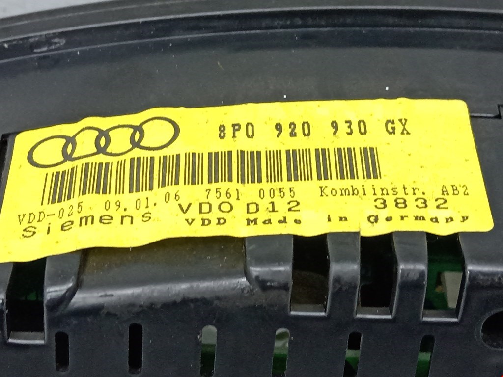 Панель приборов (щиток) AUDI A3 8P 2003-2013