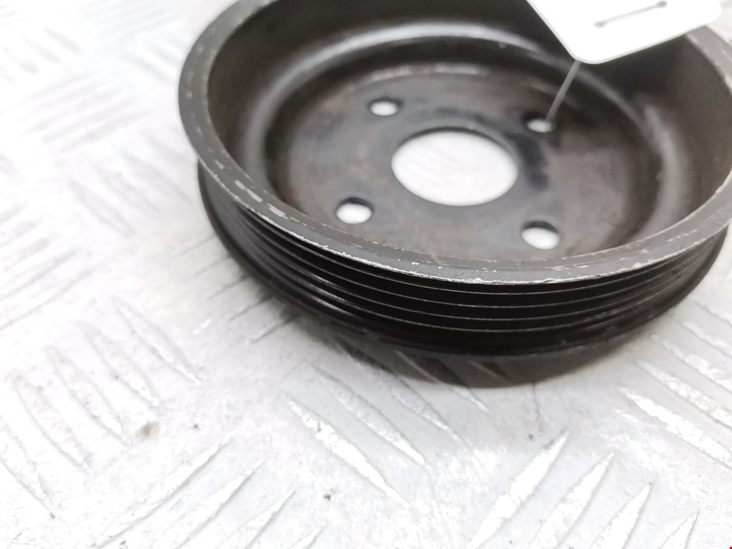 Шкив водяного насоса (помпы) KIA Carnival I 1999-2005