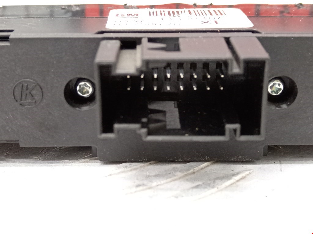 Кнопка аварийной сигнализации (аварийки) OPEL Astra H/Family 2004-2015