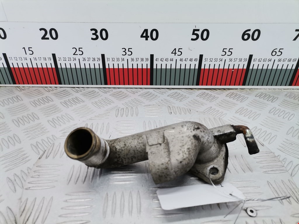 Фланец (штуцер системы охлаждения тройник) Mazda MX 5 (NB) (1998-2005)