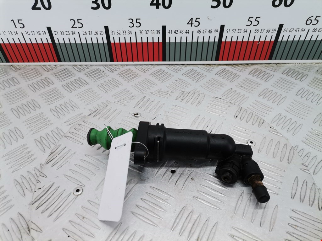 Цилиндр сцепления рабочий VOLKSWAGEN Golf IV 1997-2003