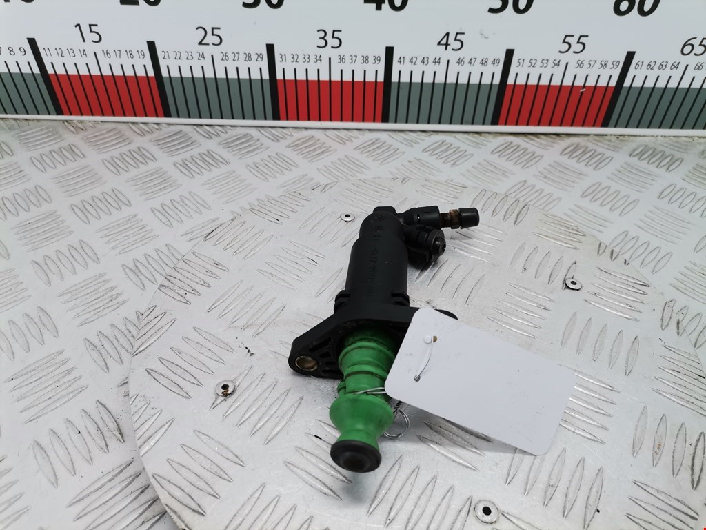 Цилиндр сцепления рабочий VOLKSWAGEN Golf IV 1997-2003