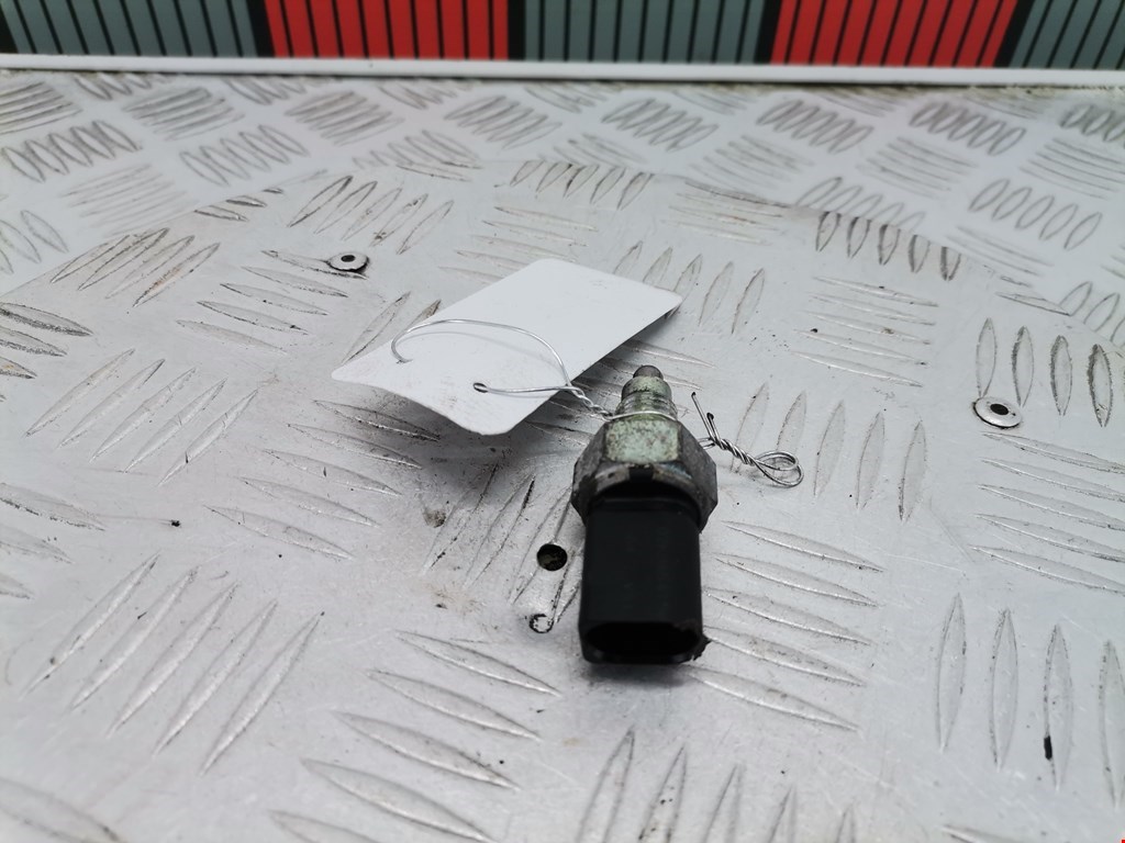 Датчик включения заднего хода VOLKSWAGEN Golf IV 1997-2003