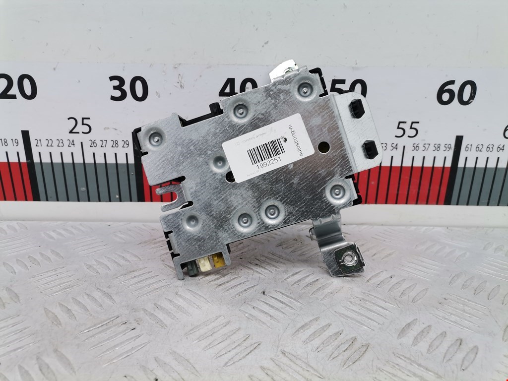 Усилитель антенны AUDI A3 8P 2003-2013