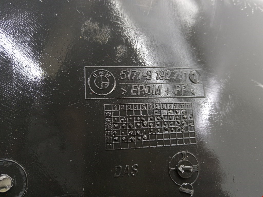 Локер (подкрылок) задний правый BMW 5er 5 серия E39 1995-2004