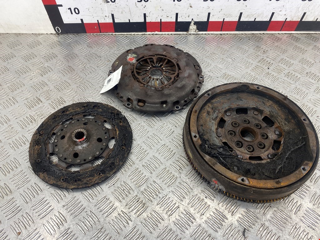 Маховик (демпфер сцепления) PEUGEOT 307 2001-2008