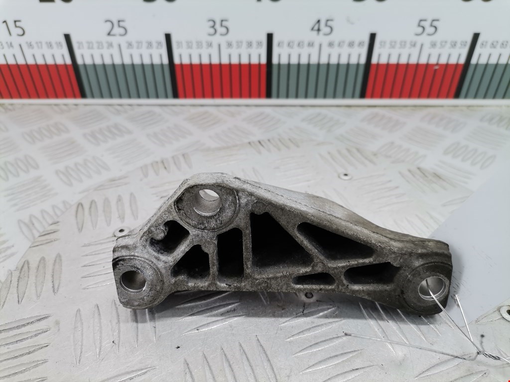 Кронштейн ТНВД BMW 1er E81\E87 2004-2011