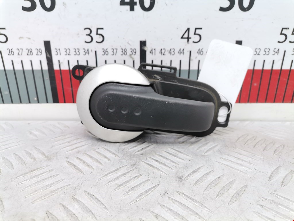 Ручка дверная задняя внутренняя правая NISSAN Note E11 2005-2014