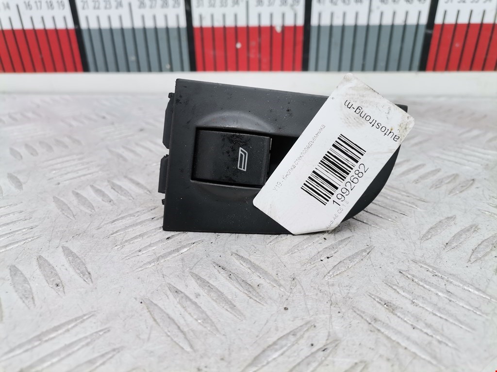 Кнопка стеклоподъемника AUDI A6 C5 1997-2004