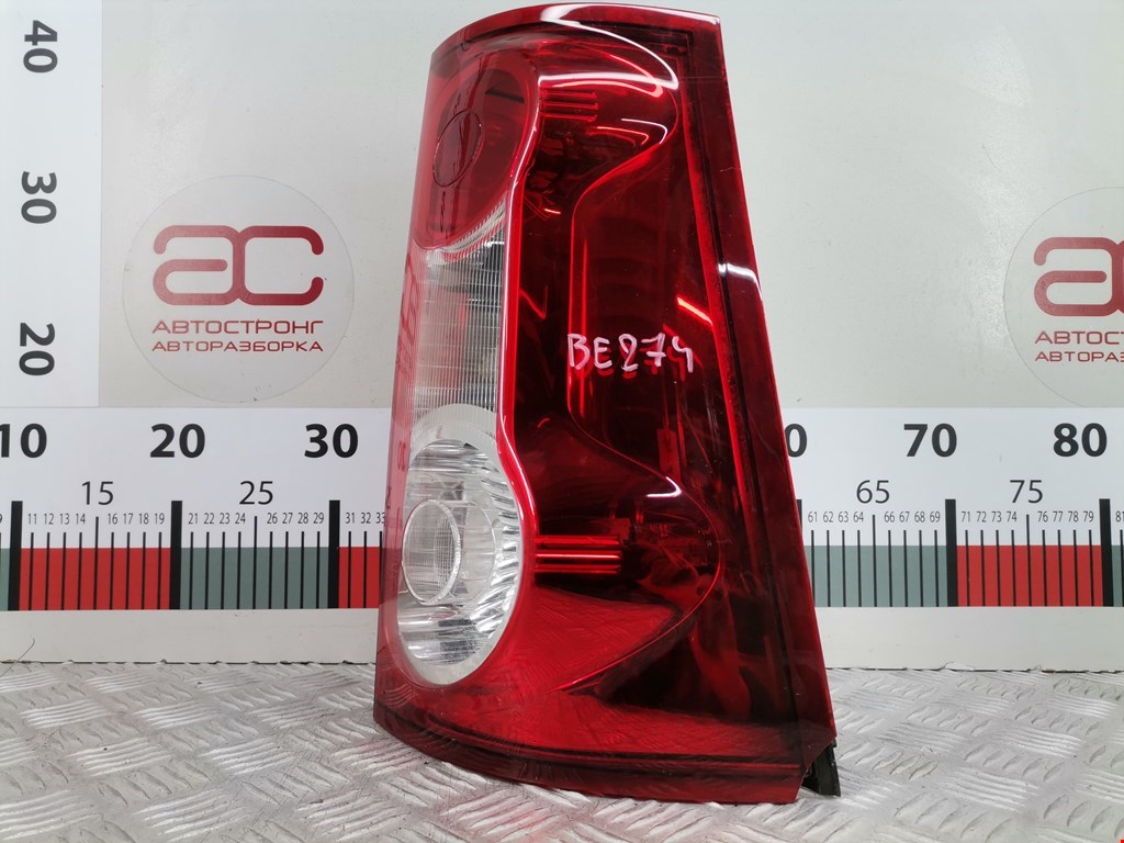 Фонарь задний правый DACIA Logan I 2006-2012