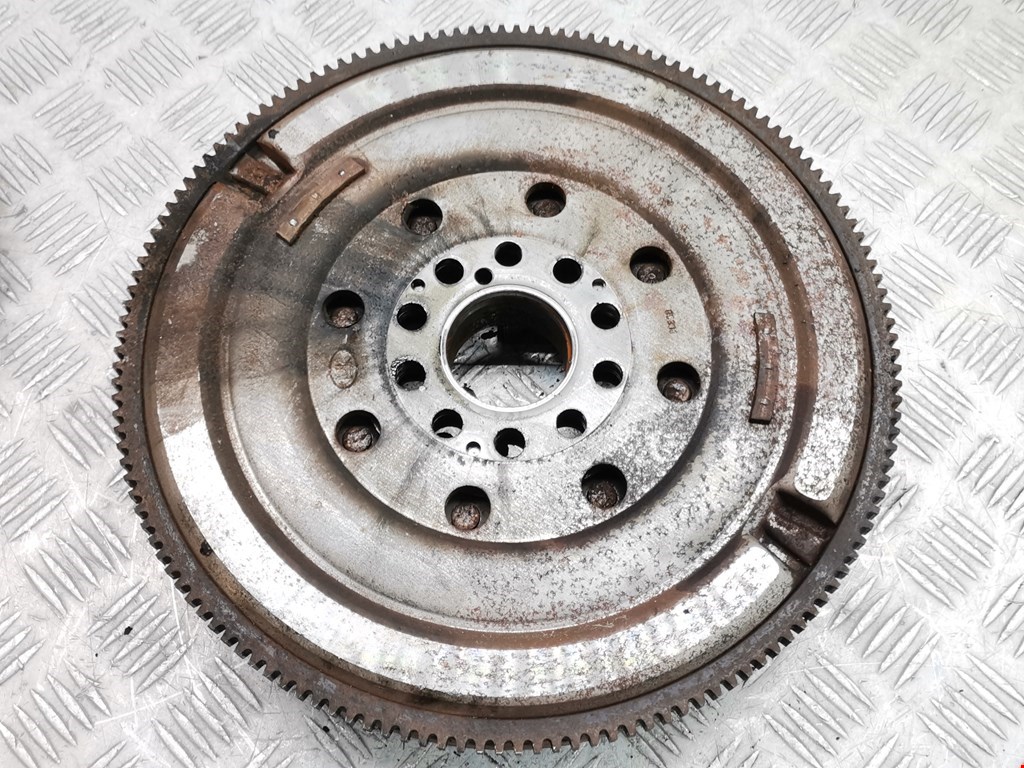 Маховик (демпфер сцепления) VOLVO XC60 I 2008-2017