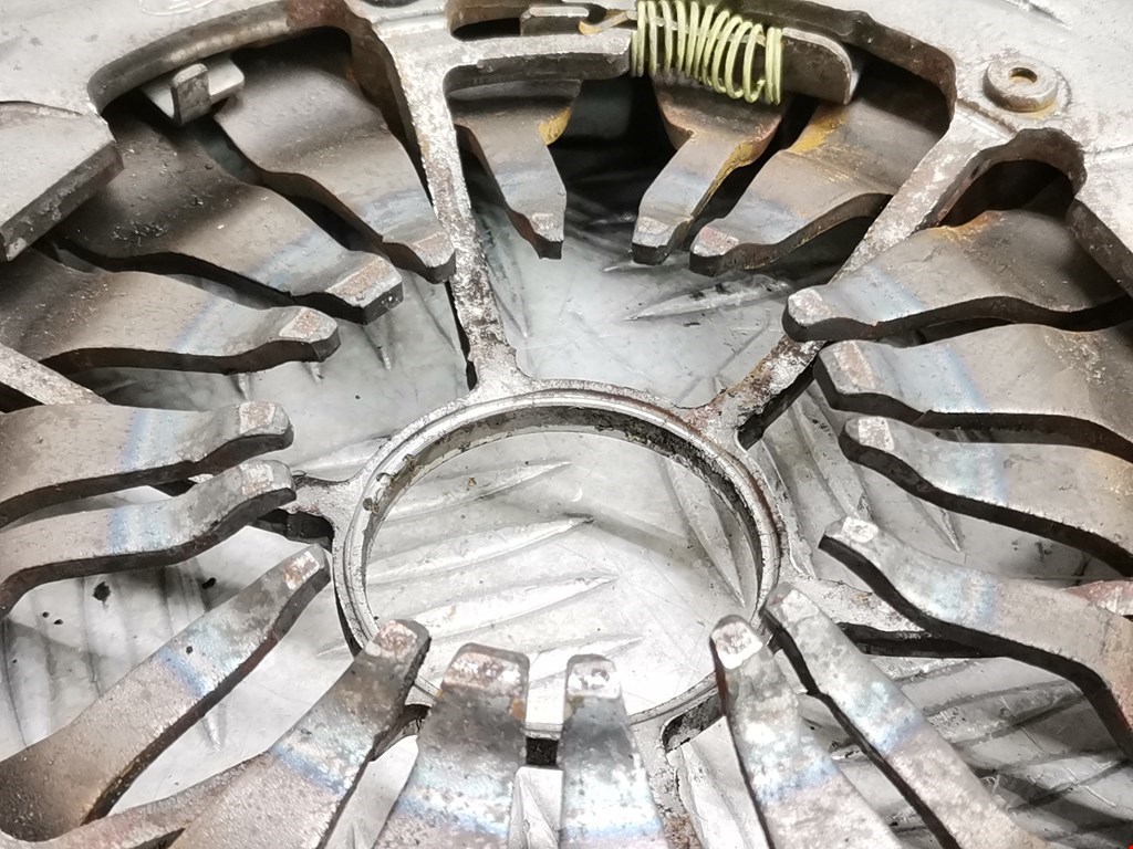 Маховик (демпфер сцепления) VOLVO XC60 I 2008-2017