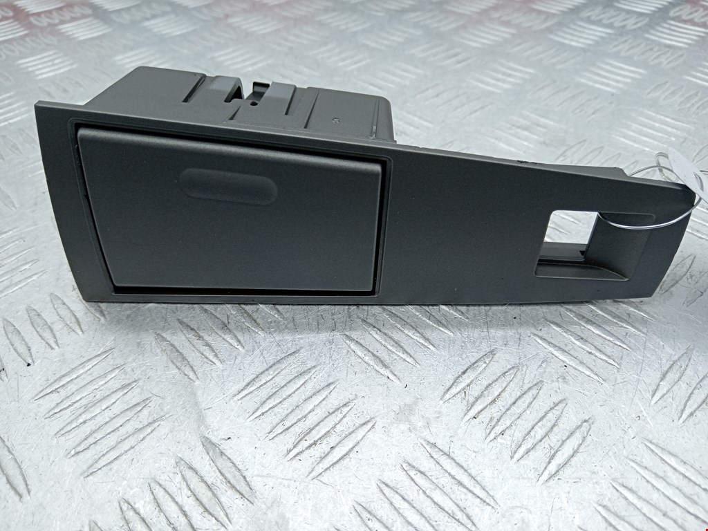 Пепельница BMW 7-Series (E65/E66) (2001-2008)