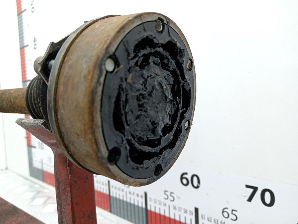 Полуось (привод, приводной вал) передняя левая AUDI A3 8P 2003-2013