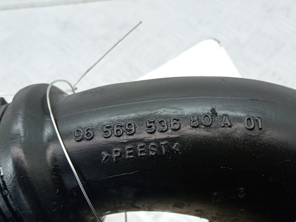 Патрубок воздушного фильтра PEUGEOT 207 2006-2015