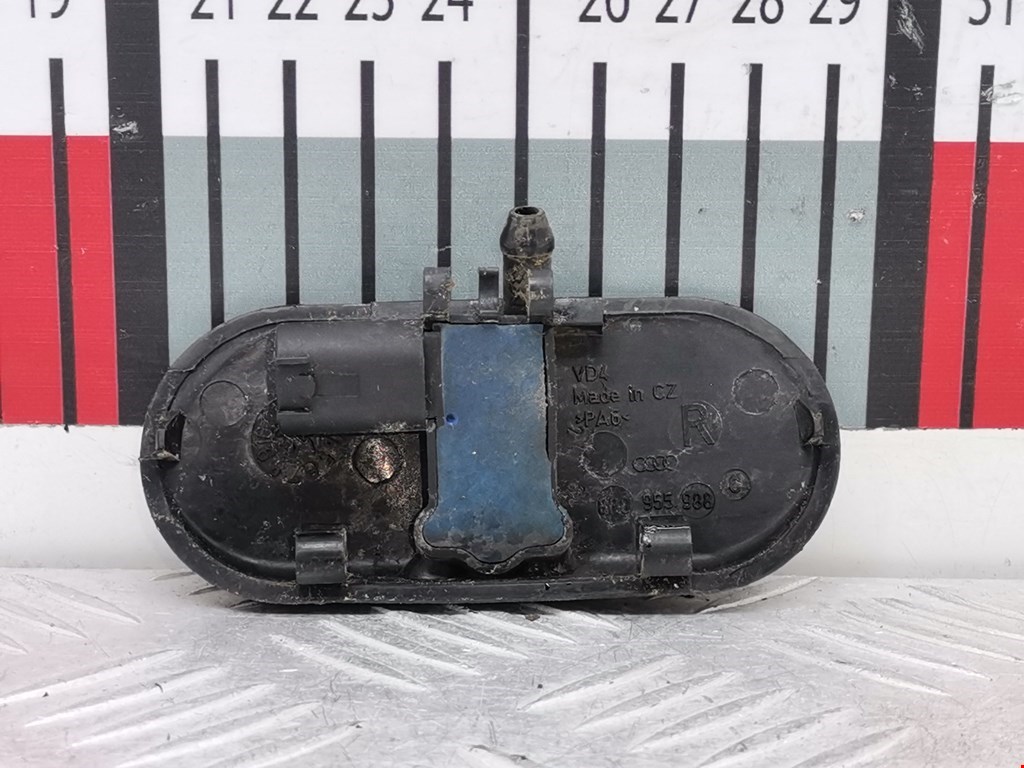 Форсунка омывателя лобового стекла AUDI A3 8P 2003-2013