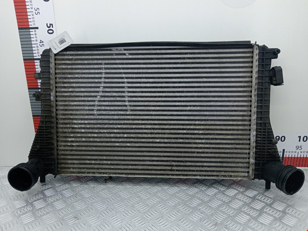 Интеркулер (радиатор интеркулера) VOLKSWAGEN Touran 2003-2010