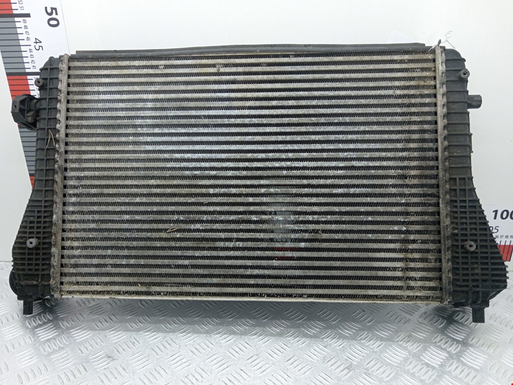 Интеркулер (радиатор интеркулера) VOLKSWAGEN Touran 2003-2010