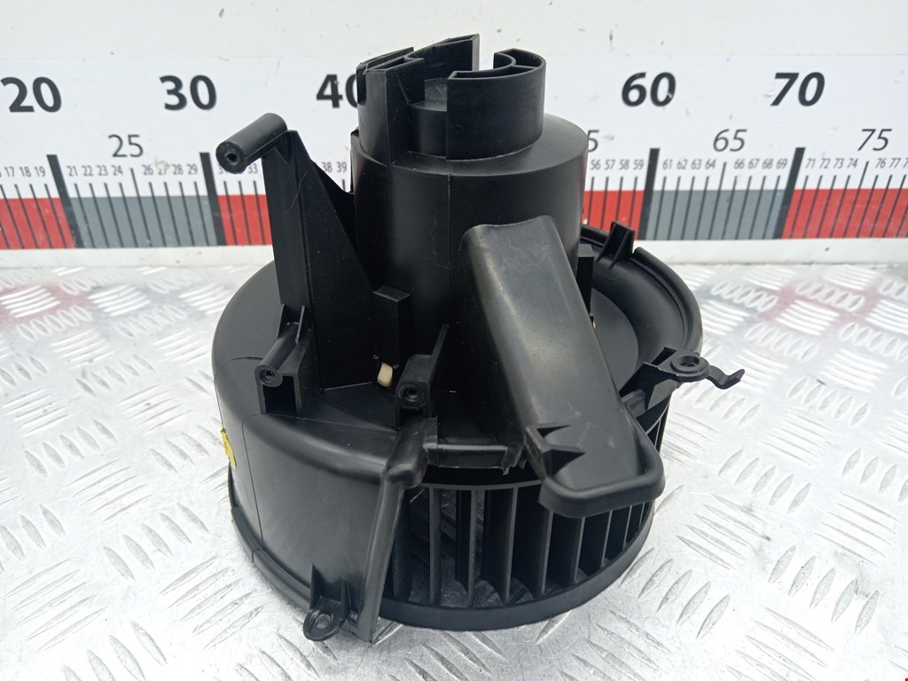 Моторчик (мотор) отопителя салона OPEL Astra G 1998-2005