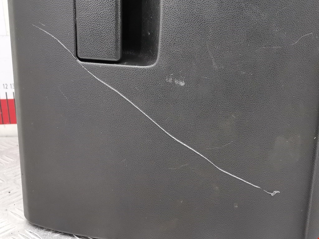 Бардачок MAZDA Mazda 5 CR 2005-2010