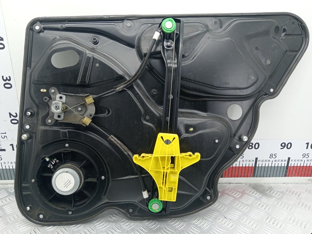 Стеклоподъемник задний левый VOLKSWAGEN Passat B6 2005-2011