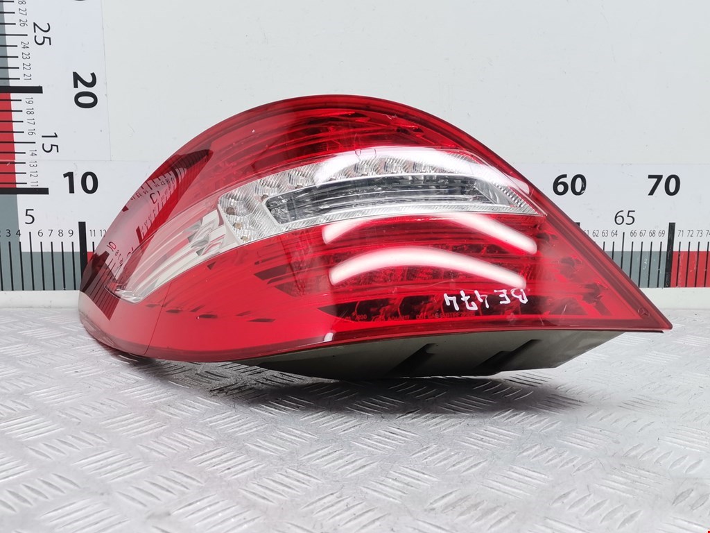 Фонарь задний левый MERCEDES-BENZ R-Class W251 2005-2017