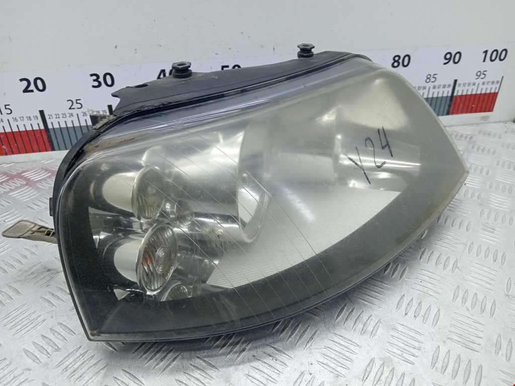 Фара правая SEAT Alhambra 1996-2010