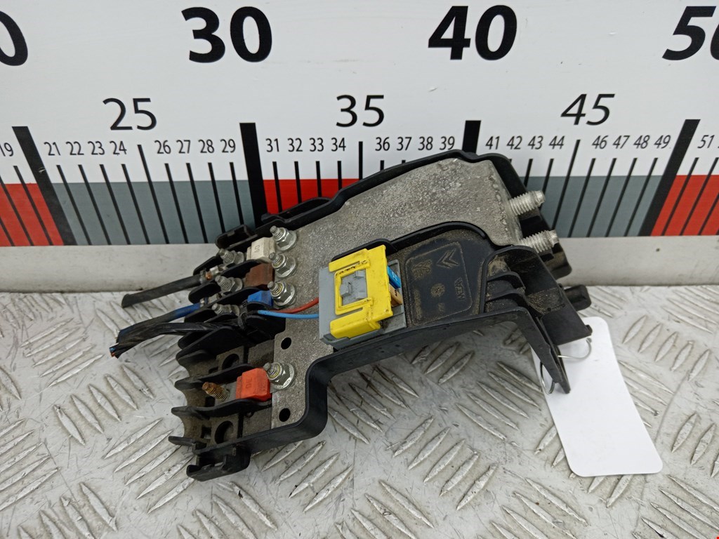 Датчик уровня в бачок омывателя PEUGEOT Partner 2008-2018