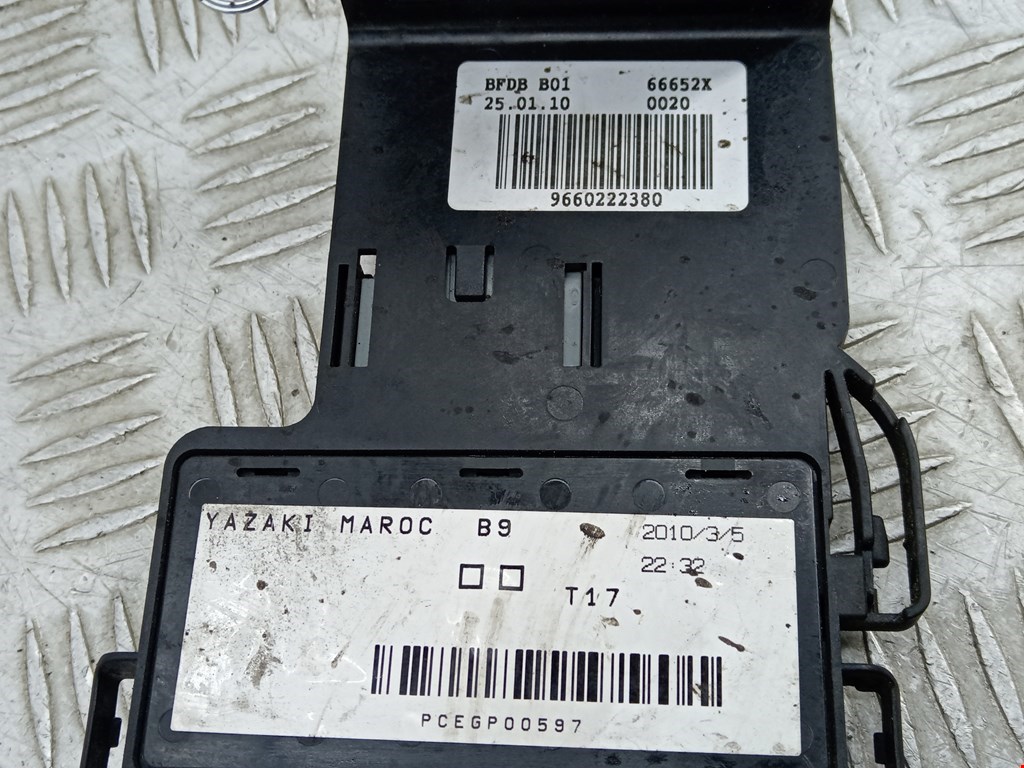 Датчик уровня в бачок омывателя PEUGEOT Partner 2008-2018