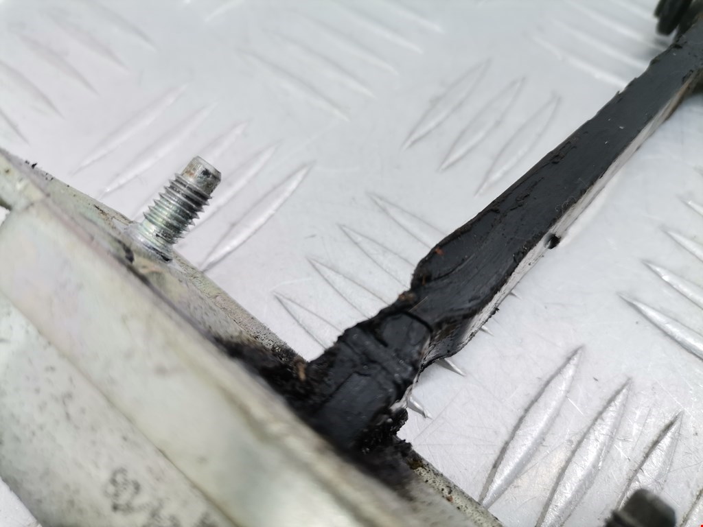 Ограничитель открывания двери OPEL Corsa D 2006-2014