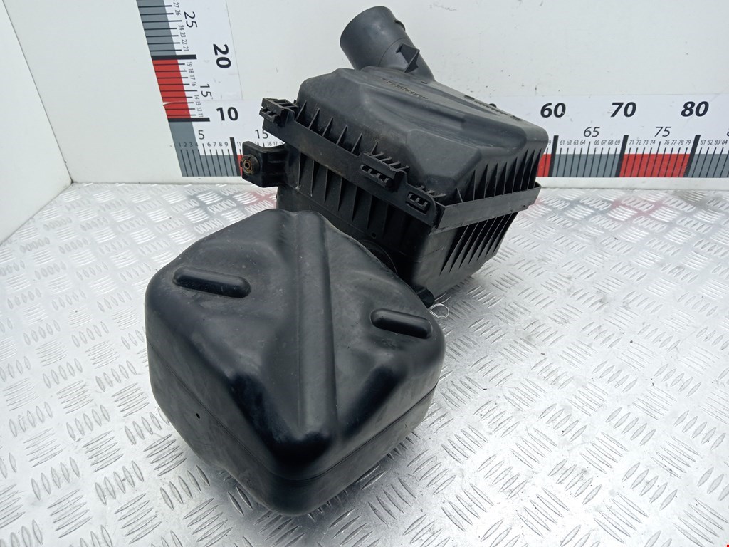 Корпус воздушного фильтра SUBARU Legacy 2003-2009