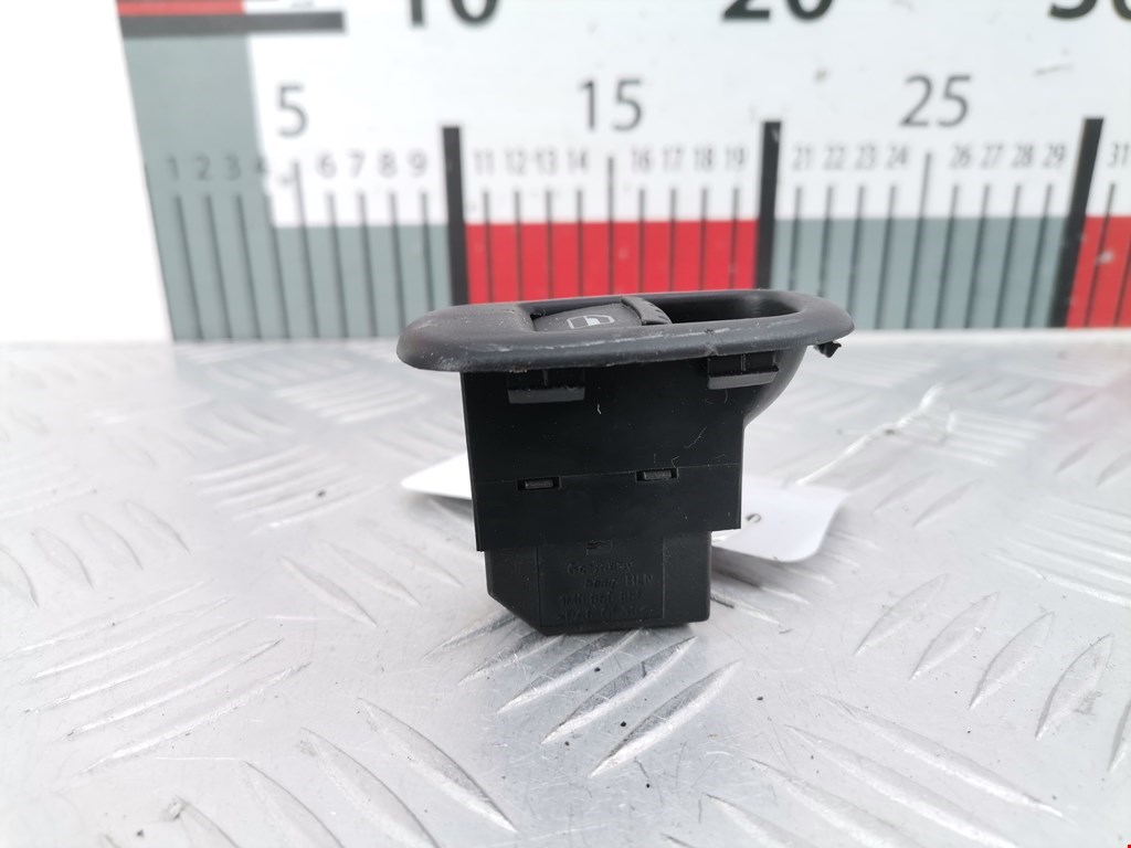 Кнопка стеклоподъемника SEAT Leon 1999-2005