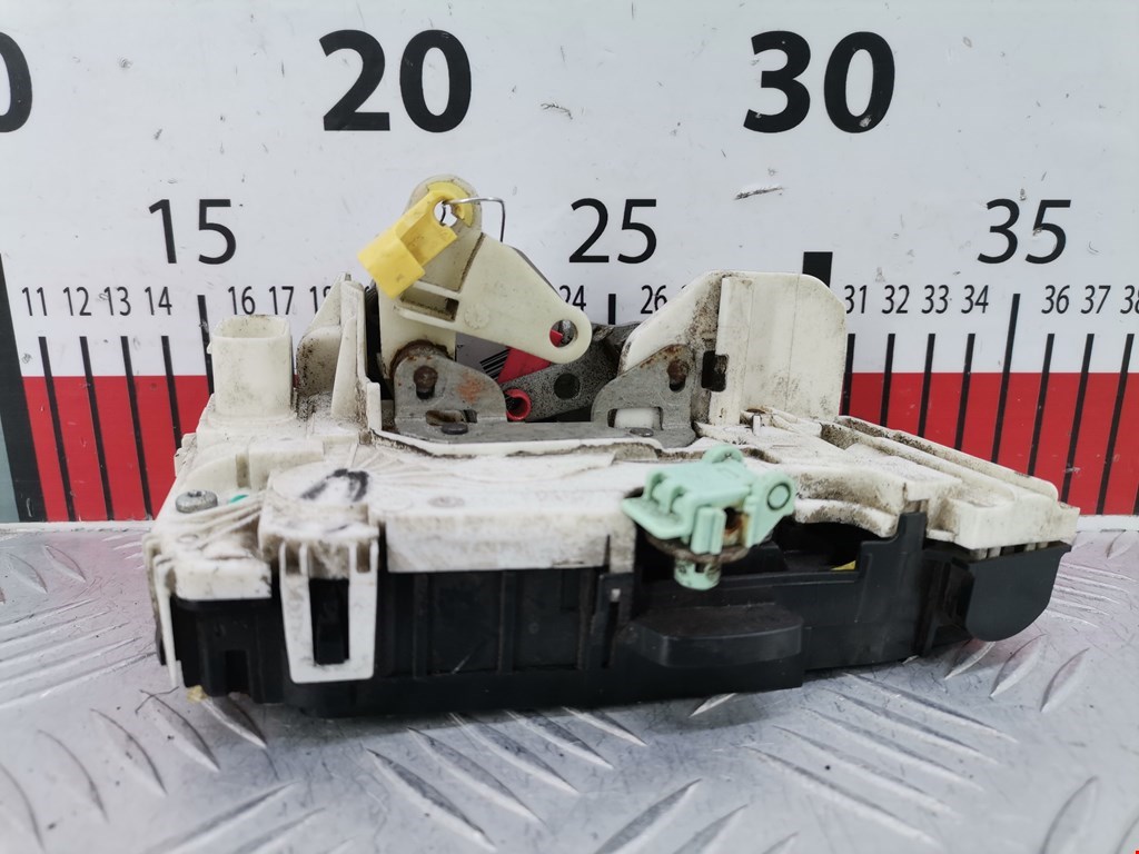 Замок двери передней правой JEEP Patriot 2007-2017