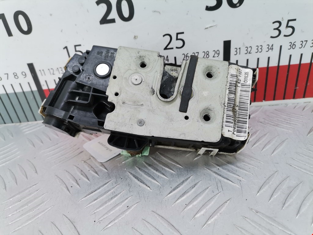 Замок двери передней правой JEEP Patriot 2007-2017