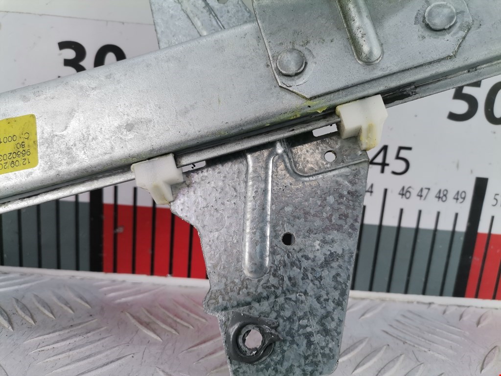 Стеклоподъемник задний левый PEUGEOT 207 2006-2015