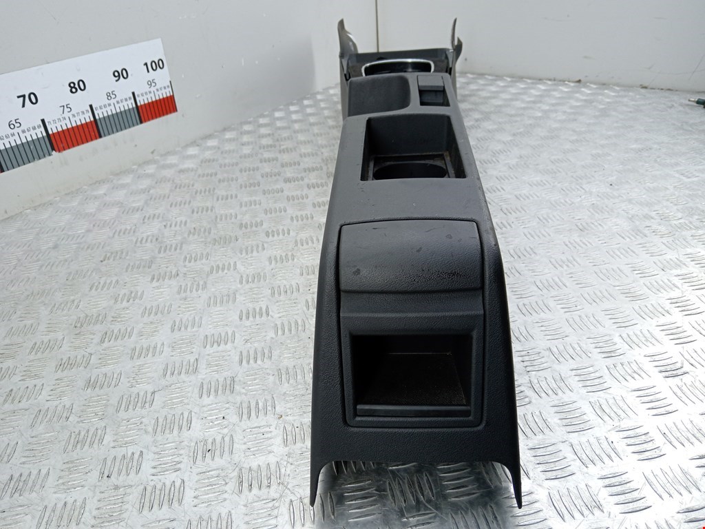 Консоль AUDI A3 8P 2003-2013