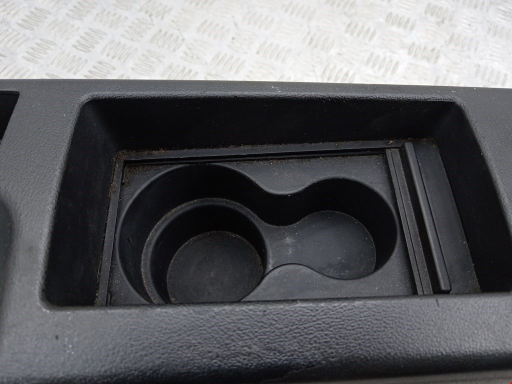 Консоль AUDI A3 8P 2003-2013