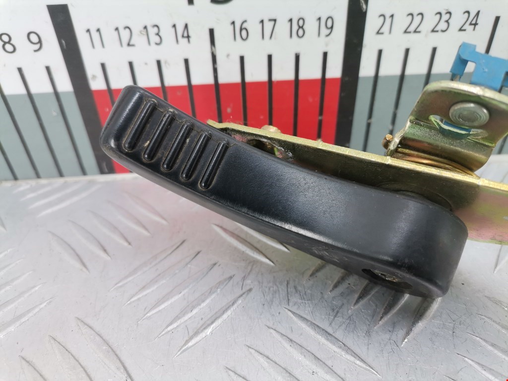 Ручка дверная задняя внутренняя левая PEUGEOT Partner 1996-2009